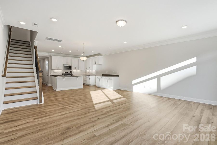 Spacious, unfurnished interior of a new home in Harrisburg Village, Harrisburg (Image 29).