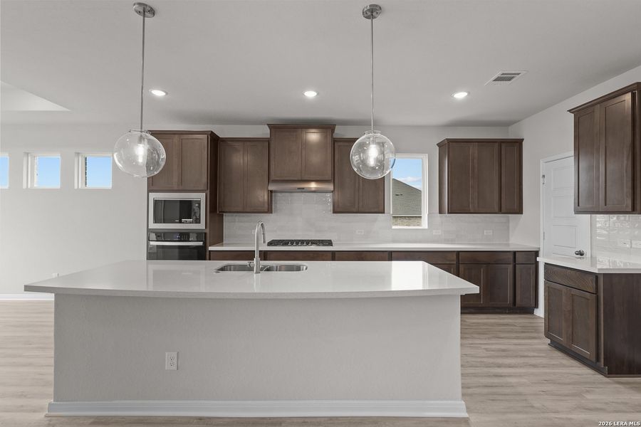 Furnished interior view inside a new home in Homestead, Schertz (Image 16).