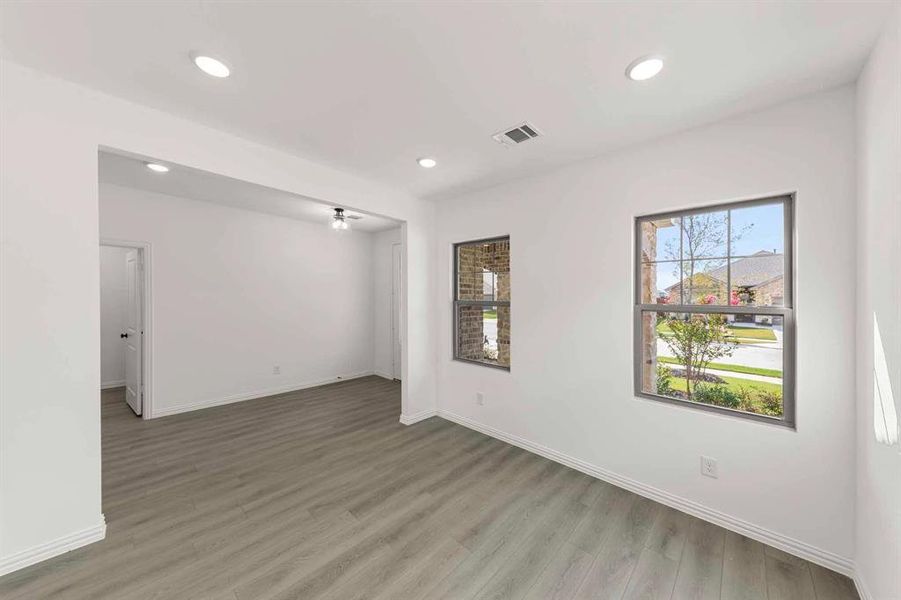 Spacious, unfurnished interior of a new home in Coyote Meadows 50s, Anna (Image 12). Spacious, unfurnished interior of a new home in Coyote Meadows 50s, Anna (Image 12).