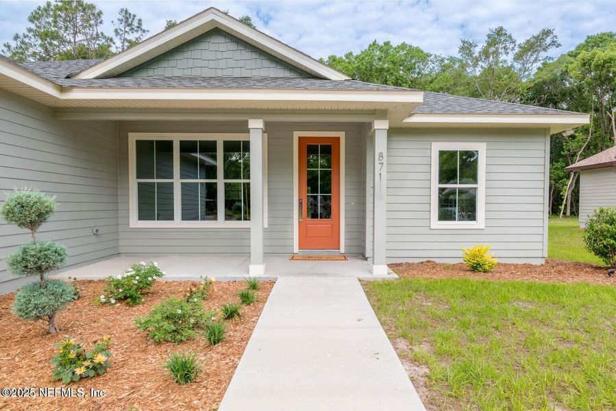 Exterior details and patio area of a home in , Starke (Image 21).