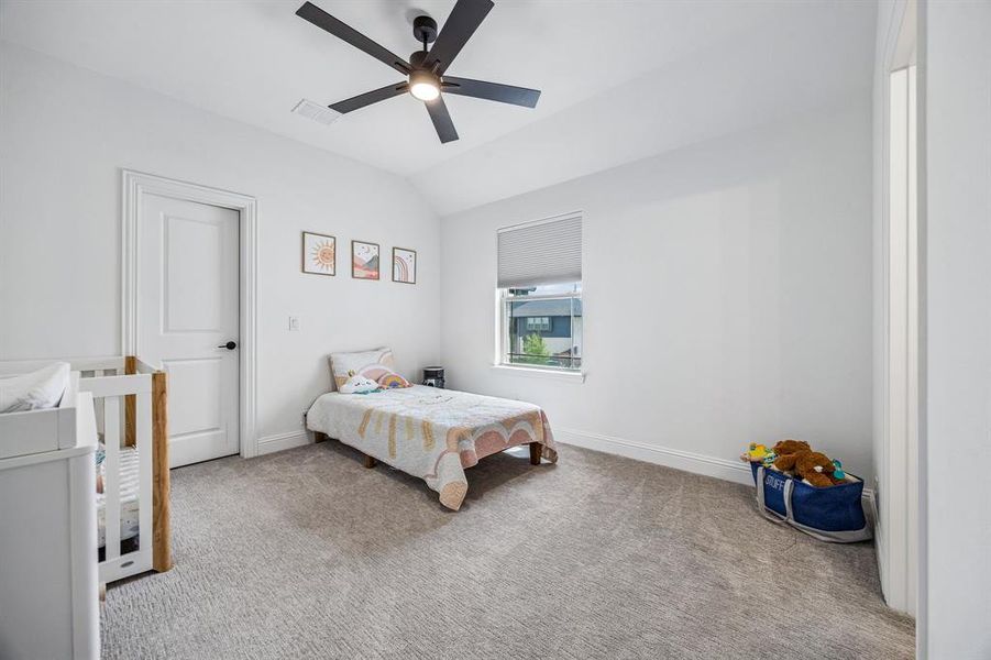 Furnished interior view inside a new home in , Prosper (Image 32).