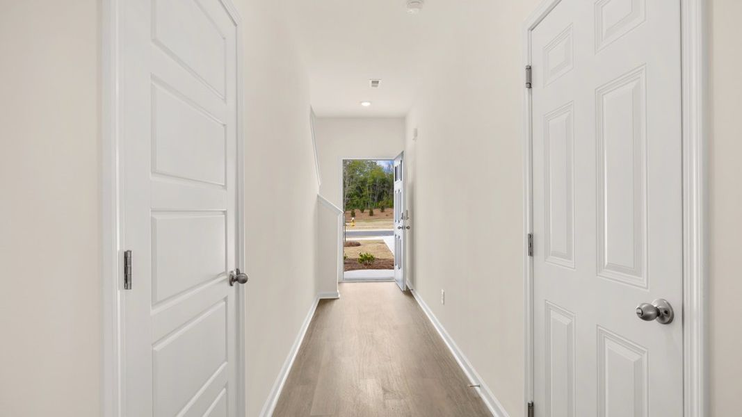 Spacious, unfurnished interior of a new home in Young's Crossing, Stone Mountain (Image 12).
