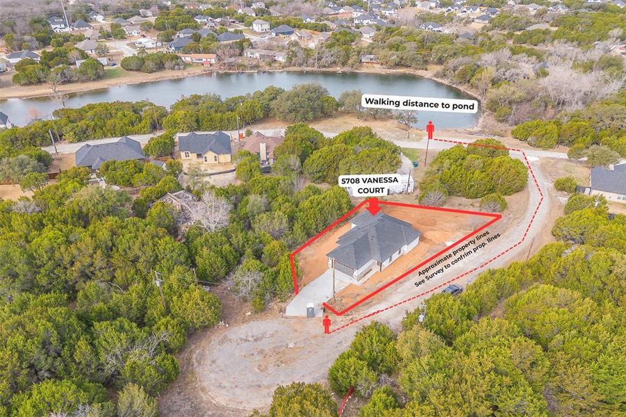 Big Lot and Walking Distance to pond! Big Lot and Walking Distance to pond!