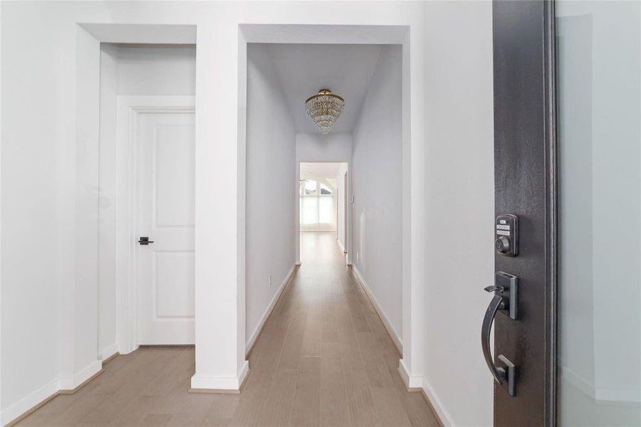 Spacious, unfurnished interior of a new home in Elyson 45' & 70', Katy (Image 19).