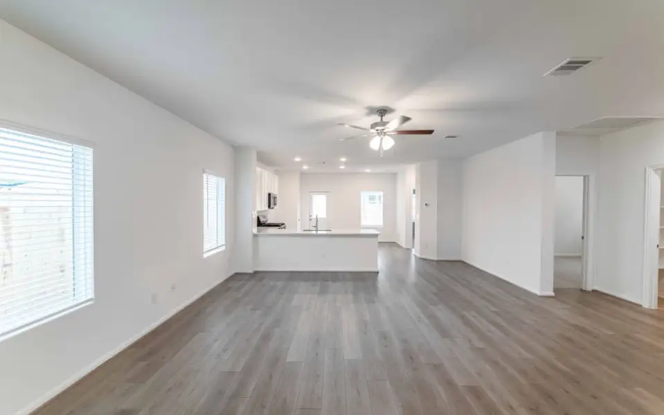 Spacious, unfurnished interior of a new home in Briarwood, Elgin (Image 8). Spacious, unfurnished interior of a new home in Briarwood, Elgin (Image 8).