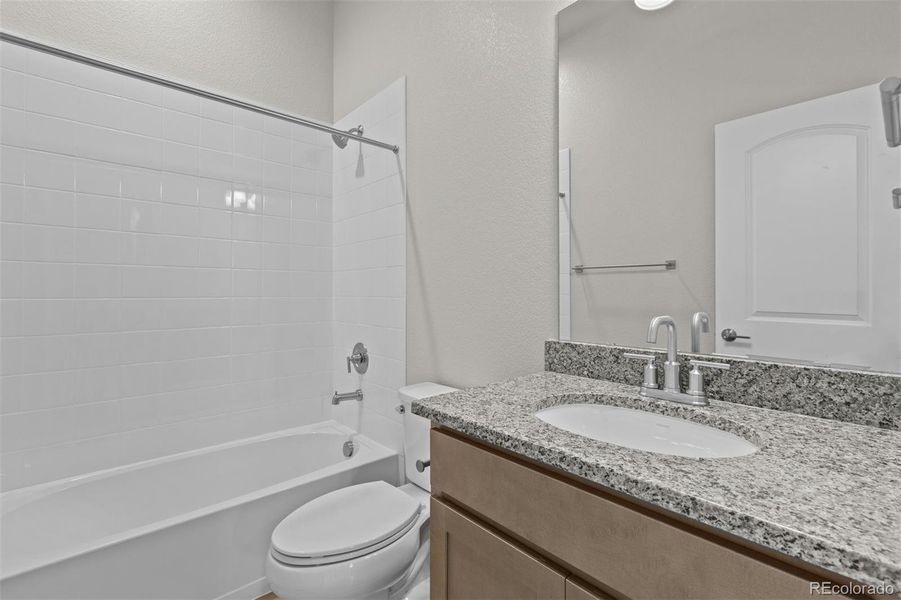 Furnished interior view inside a new home in , Aurora (Image 14).