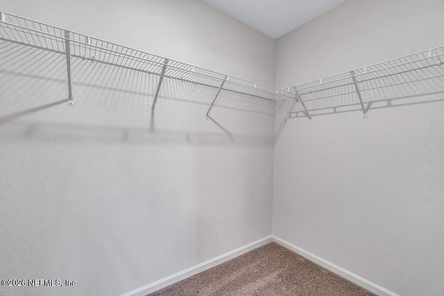 Spacious, unfurnished interior of a new home in Panther Creek, Jacksonville (Image 11).