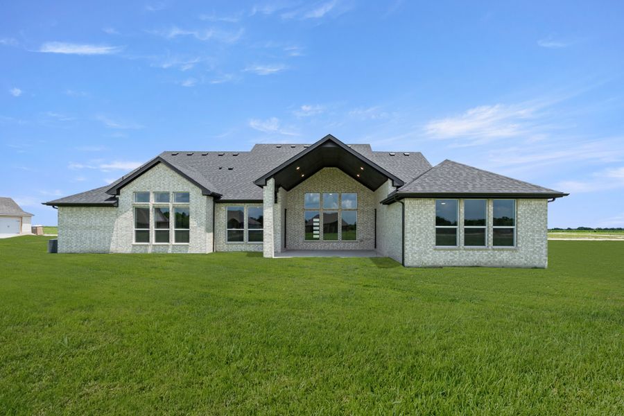 Exterior details and patio area of a home in Pecan Acres, Red Oak (Image 4). Exterior details and patio area of a home in Pecan Acres, Red Oak (Image 4).
