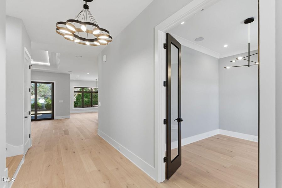 403 Carolyn Court-19