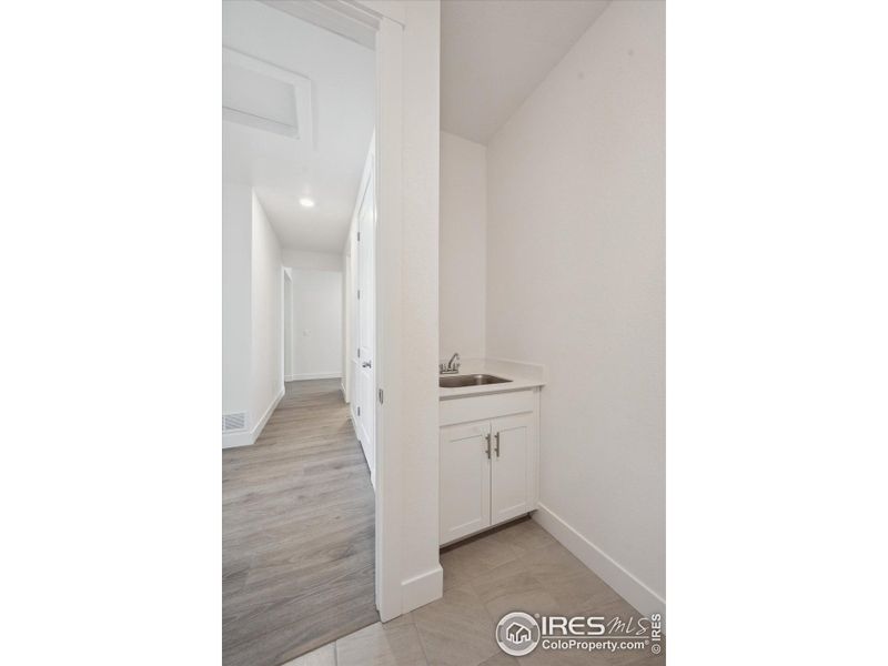 Spacious, unfurnished interior of a new home in Vantage, Berthoud (Image 18). Spacious, unfurnished interior of a new home in Vantage, Berthoud (Image 18).