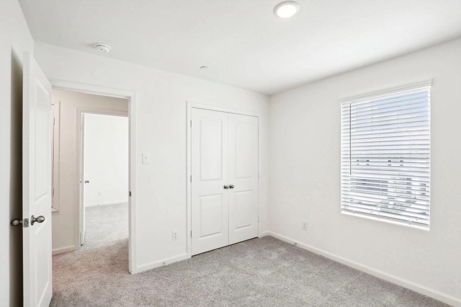 Representative unfurnished interior of a home built from the Glory by Starlight Homes in Broadmoor Village, Cedar Hill (Image 20).