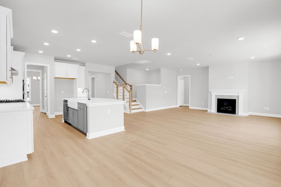 Spacious, unfurnished interior of a new home in Carriage Estates, Lexington (Image 16).