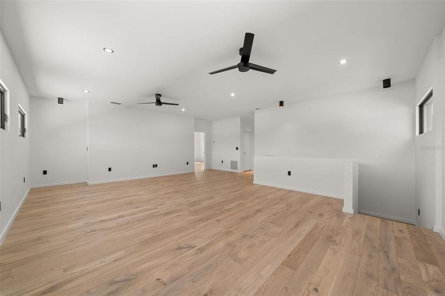 Spacious, unfurnished interior of a new home in , Sarasota (Image 70). Spacious, unfurnished interior of a new home in , Sarasota (Image 70).