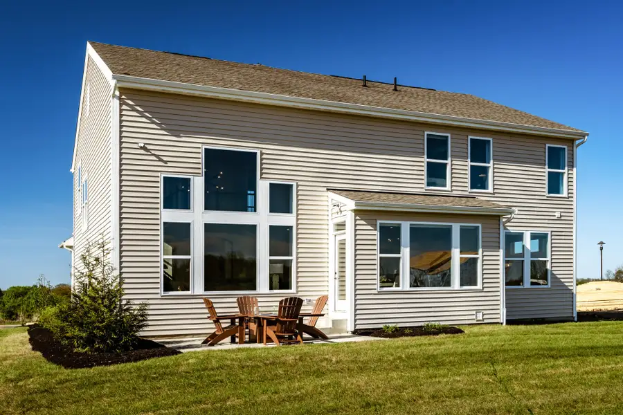 Representative exterior details of a home built from the Grandin by Fischer Homes in The Dunes at Sandbar, Santa Rosa Beach (Image 24).