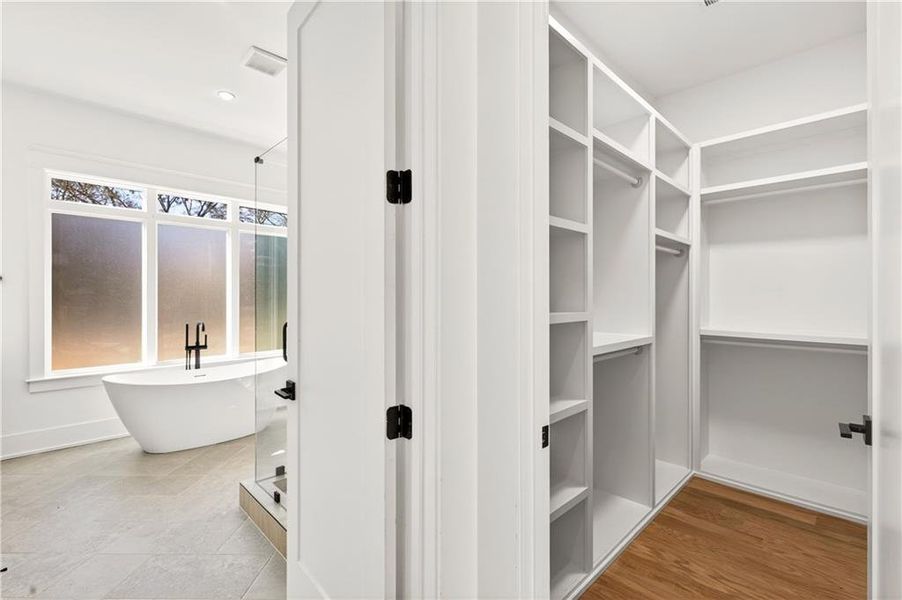 Image 53 of a home in .