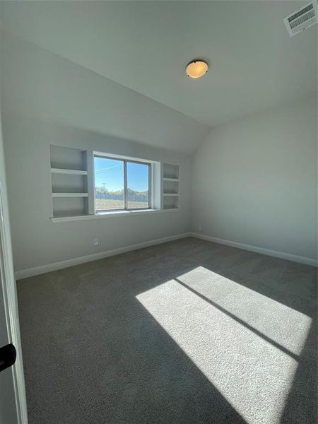 Spacious, unfurnished interior of a new home in Mercer Meadows, Royse City (Image 10).