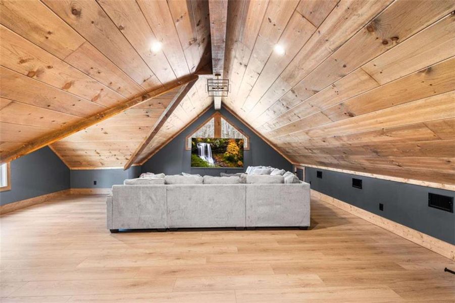 Image 84 of a home in .