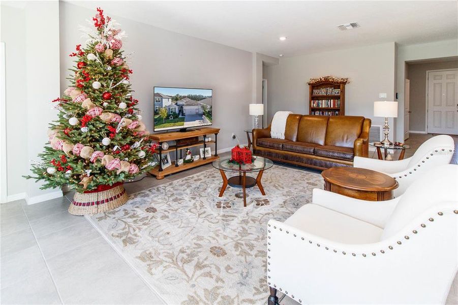 Furnished interior view inside a new home in Deerbrook, Land O' Lakes (Image 32). Furnished interior view inside a new home in Deerbrook, Land O' Lakes (Image 32).