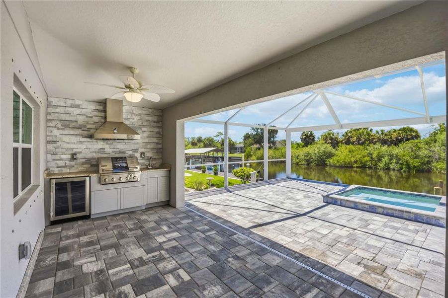 Exterior details and patio area of a home in , Port Charlotte (Image 33).