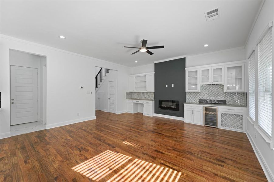 Spacious, unfurnished interior of a new home in , Dallas (Image 35).