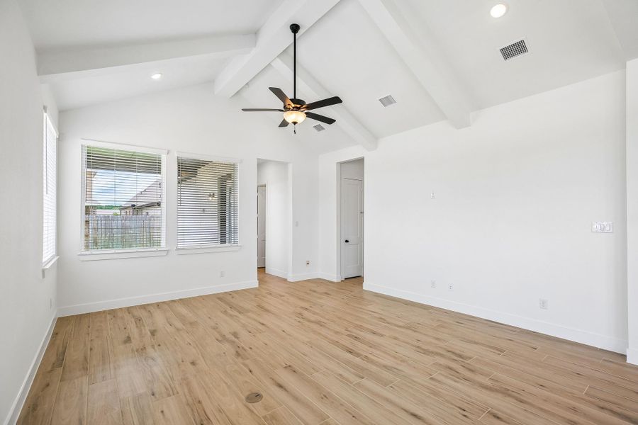 Spacious, unfurnished interior of a new home in The Trails 50's, New Caney (Image 24).