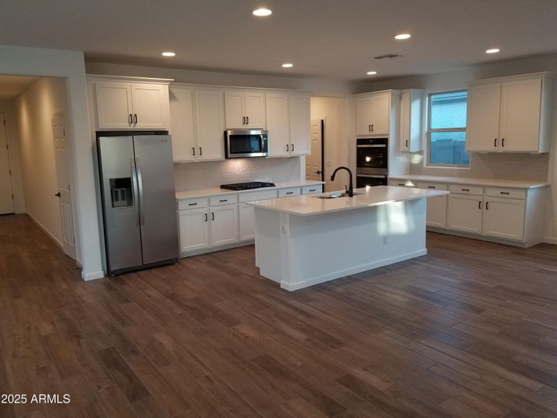 198 Kitchen Hallway 198 Kitchen Hallway