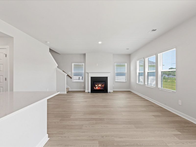 Spacious, unfurnished interior of a new home in Collier Ridge, Moore (Image 15).