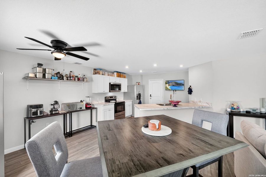 Furnished interior view inside a new home in Mission Del Lago, San Antonio (Image 9).