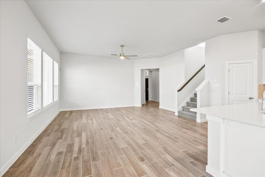 Spacious, unfurnished interior of a new home in Trace, San Marcos (Image 25).