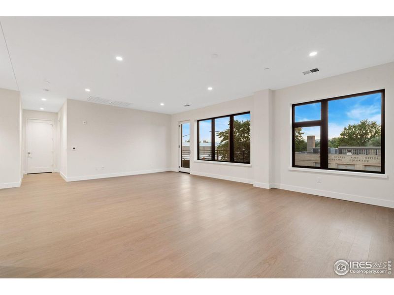 Spacious, unfurnished interior of a new home in , Loveland (Image 18).