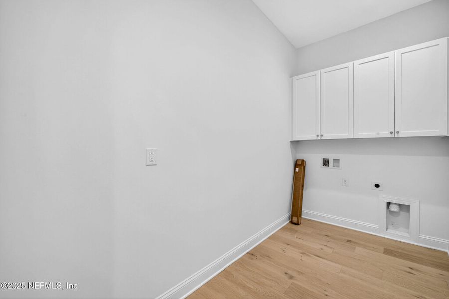 Spacious, unfurnished interior of a new home in , Ponte Vedra Beach (Image 13).