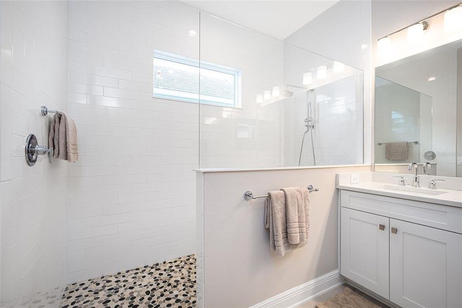 Furnished interior view inside a new home in , Venice (Image 27).