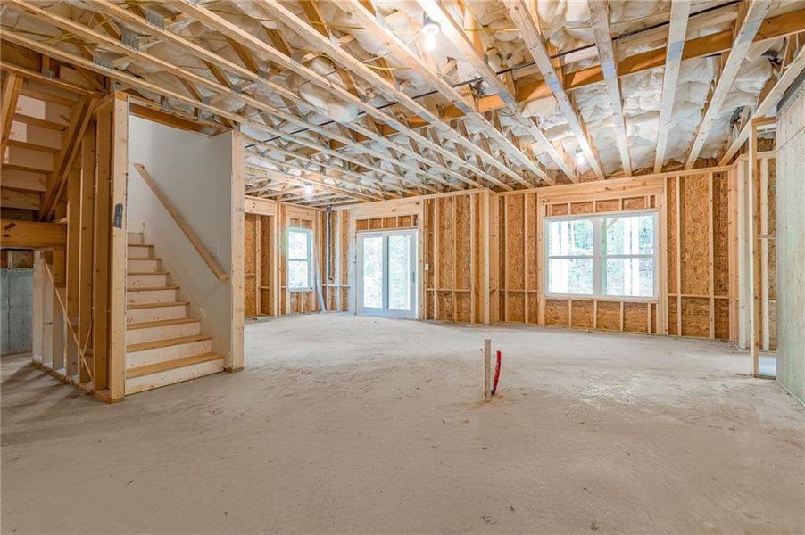 Spacious, unfurnished interior of a new home in , Gainesville (Image 18).