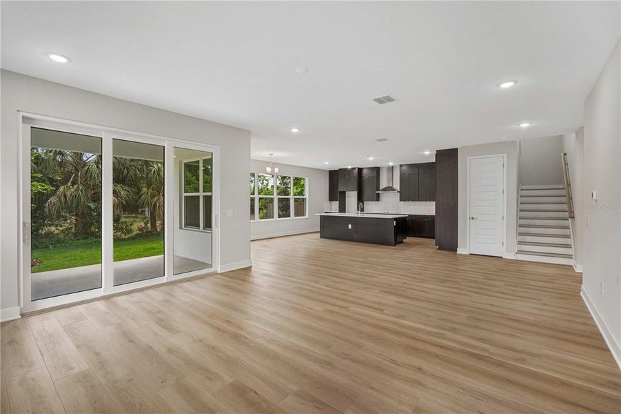 Spacious, unfurnished interior of a new home in , Tampa (Image 26).