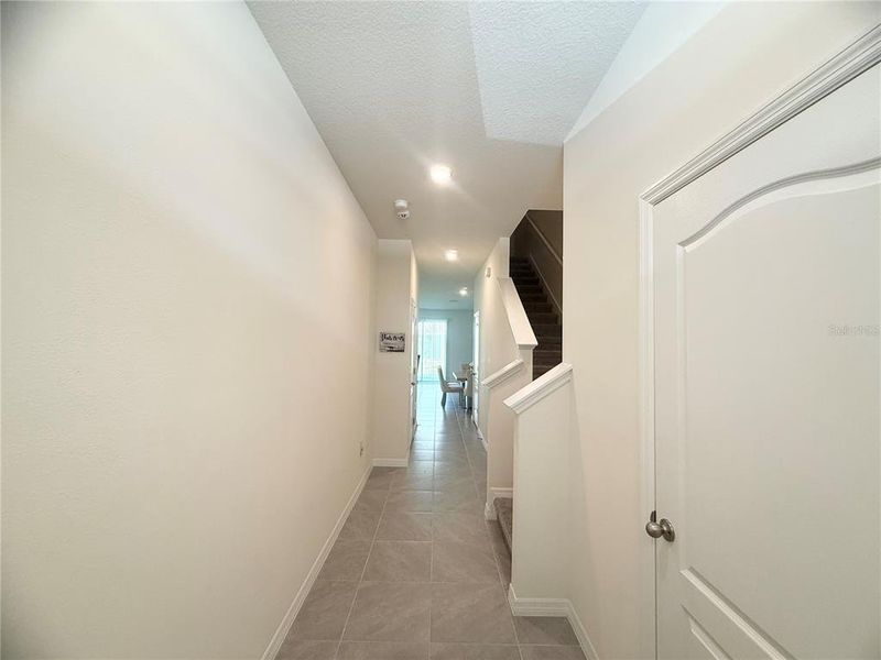 Spacious, unfurnished interior of a new home in , Kissimmee (Image 21).