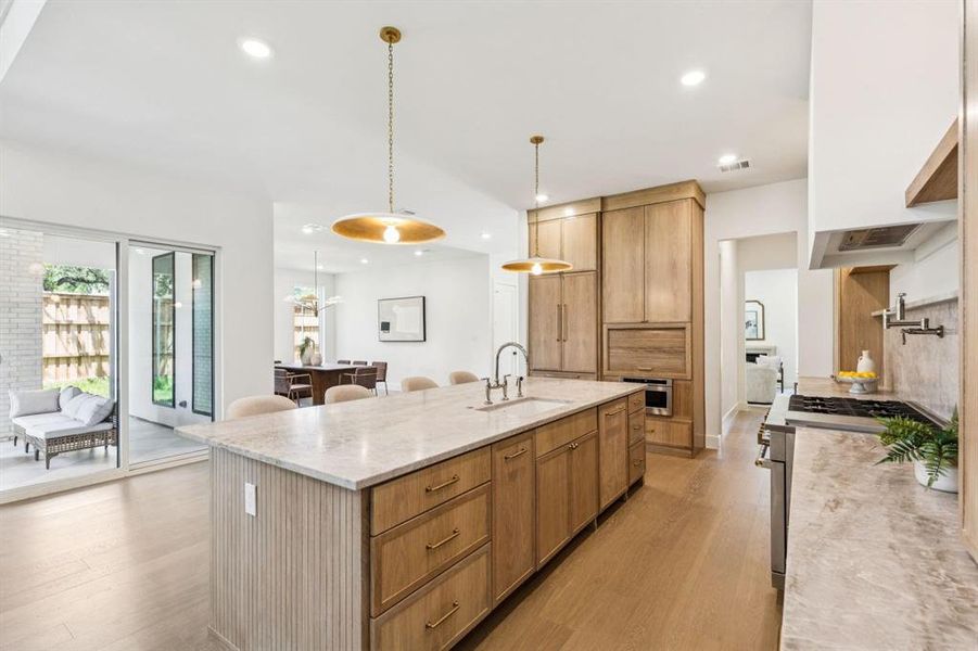 Furnished interior view inside a new home in , Dallas (Image 8).