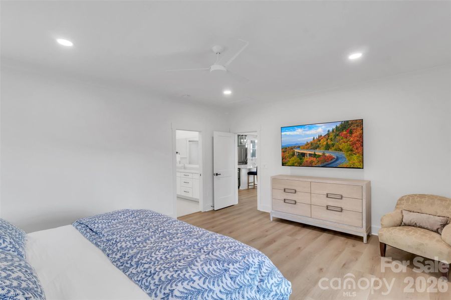 Furnished interior view inside a new home in , Waynesville (Image 12).
