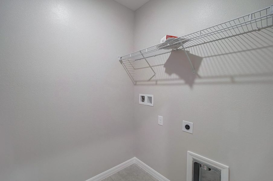 Representative unfurnished interior of a home built from the Oak by Maronda Homes in Coastal Communities, Edgewater (Image 17).