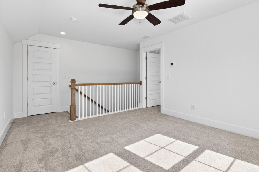 Spacious, unfurnished interior of a new home in The Village at Horse Creek, Graniteville (Image 15).