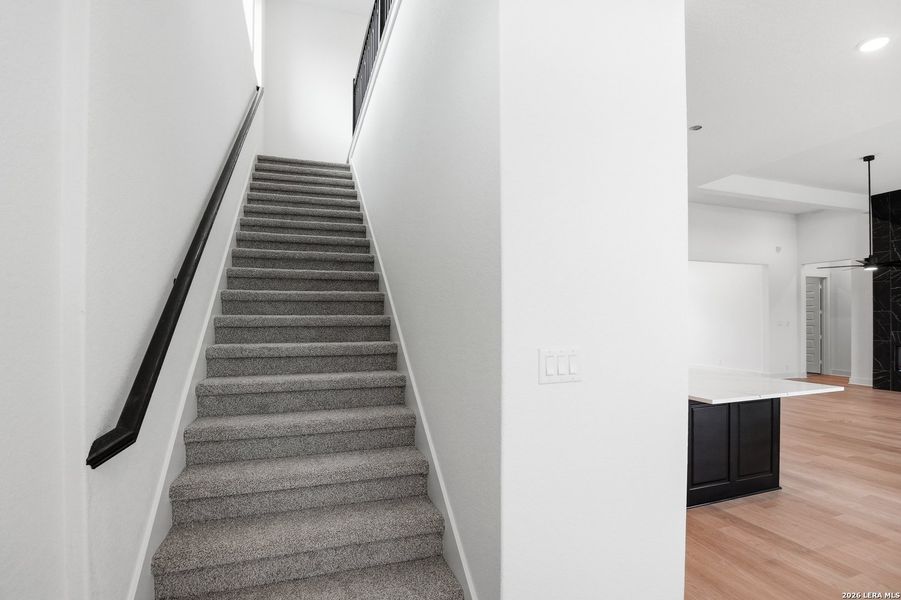 Spacious, unfurnished interior of a new home in Prominence Urban, San Antonio (Image 33).