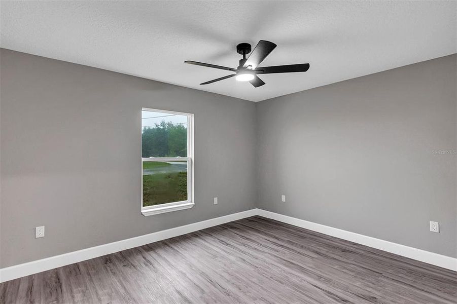 Spacious, unfurnished interior of a new home in , Ocala (Image 18).