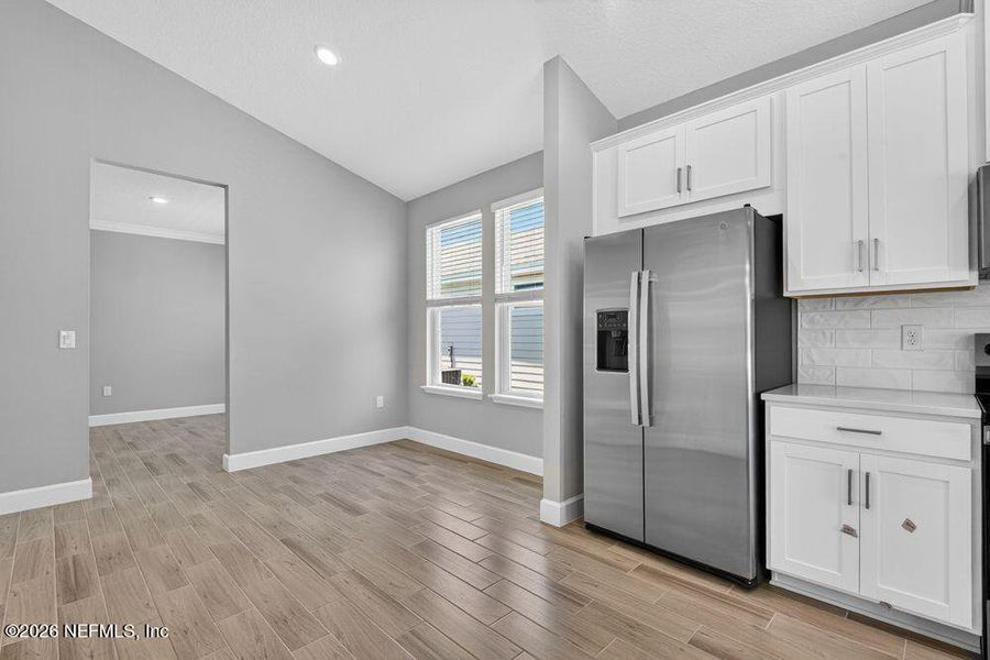 Spacious, unfurnished interior of a new home in Colbert Landings, Palm Coast (Image 34).