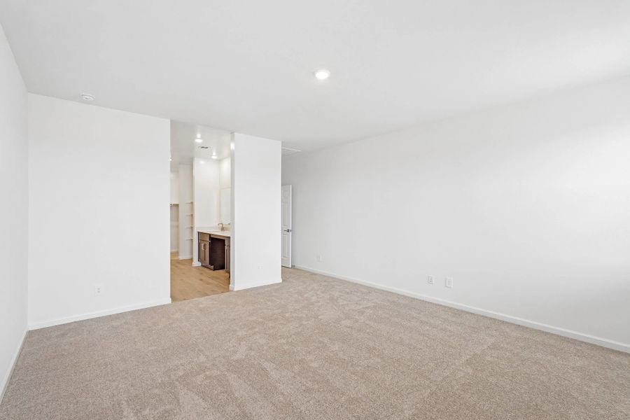 Primary suite