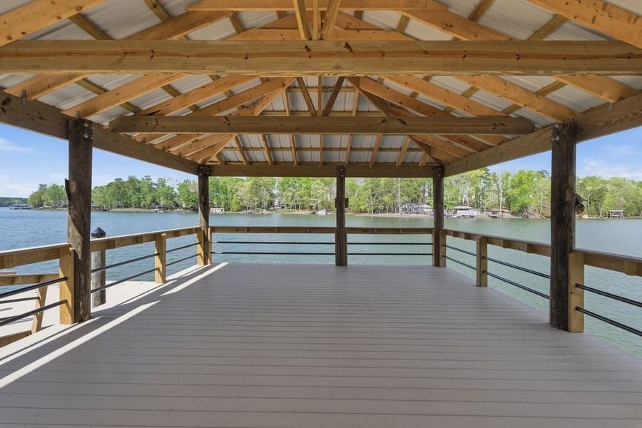 Community amenities in The Coves on Lake Wylie Towns, Charlotte (Image 21).