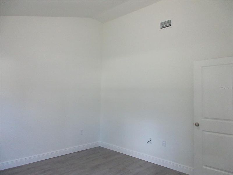 Spacious, unfurnished interior of a new home in , Ocklawaha (Image 17).