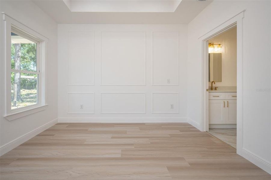 Spacious, unfurnished interior of a new home in , Williston (Image 11).