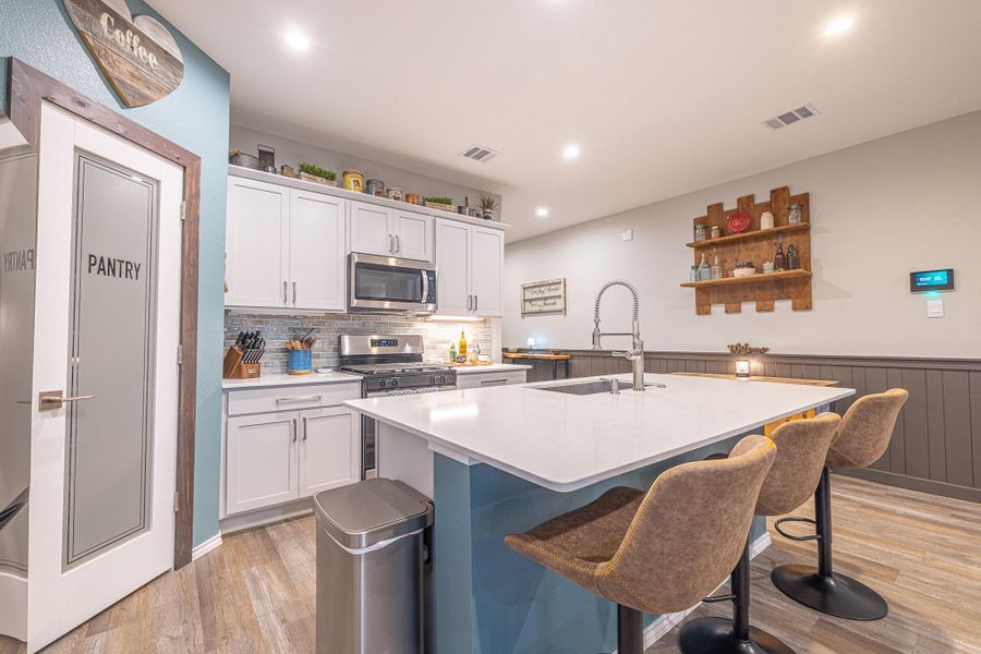 Furnished interior view inside a new home in River Ranch Meadows, Dayton (Image 19). Furnished interior view inside a new home in River Ranch Meadows, Dayton (Image 19).