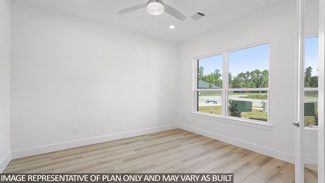 Spacious, unfurnished interior of a new home in Hills of Westlake, Conroe (Image 15).