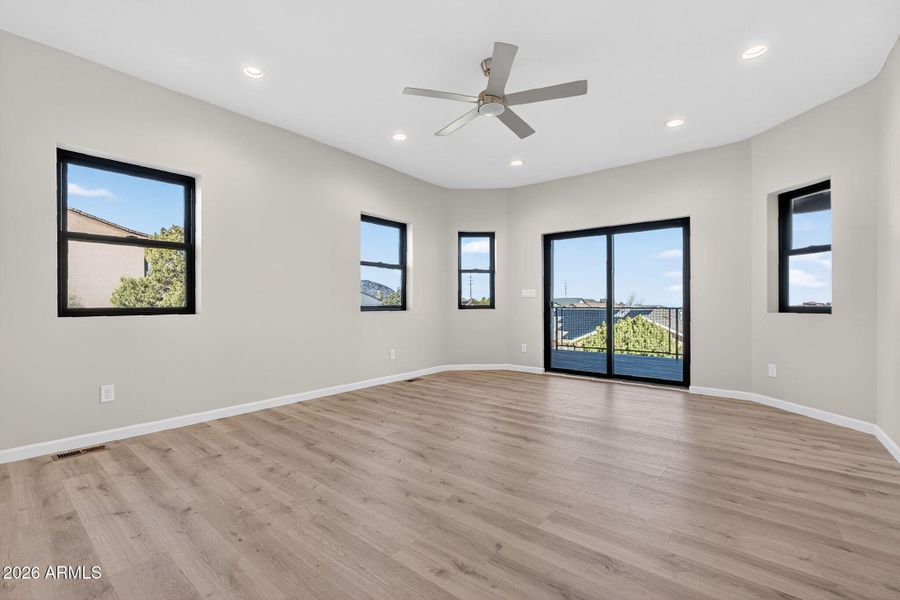 11-web-or-mls-2108-lakewood-dr 11-web-or-mls-2108-lakewood-dr