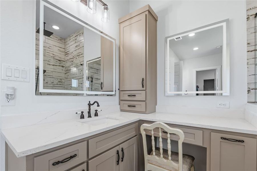 Furnished interior view inside a new home in , Rio Vista (Image 10).
